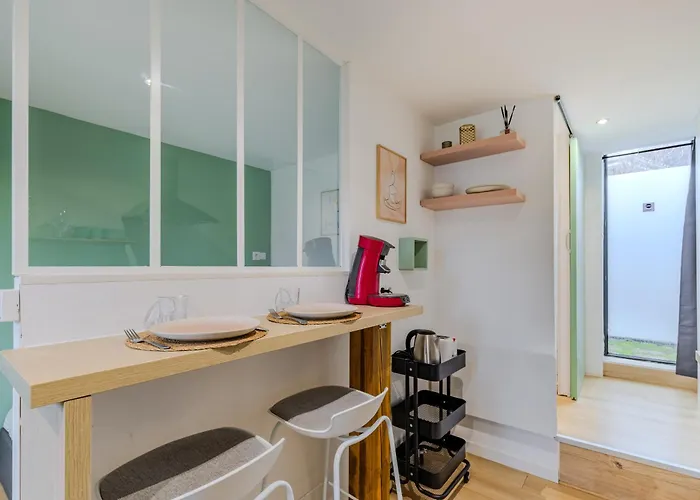 Le Mermoz - Parking Gratuit - Airport 15min Apartment